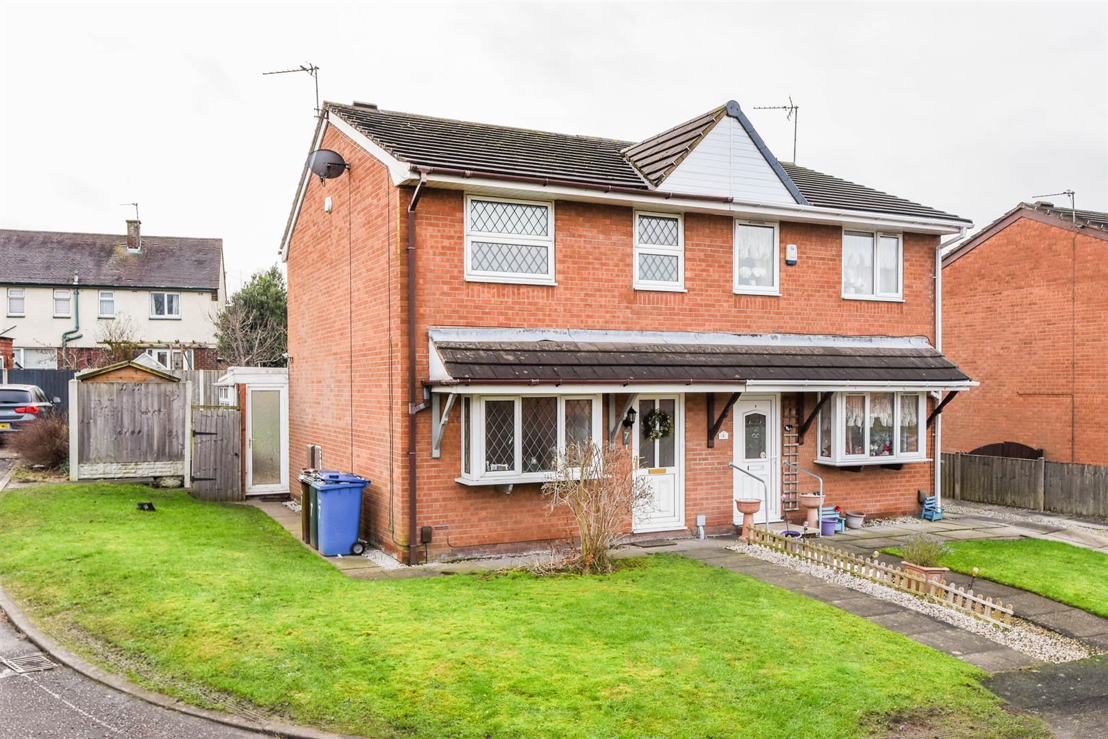 3 bed property in Long Meadows, Chorley